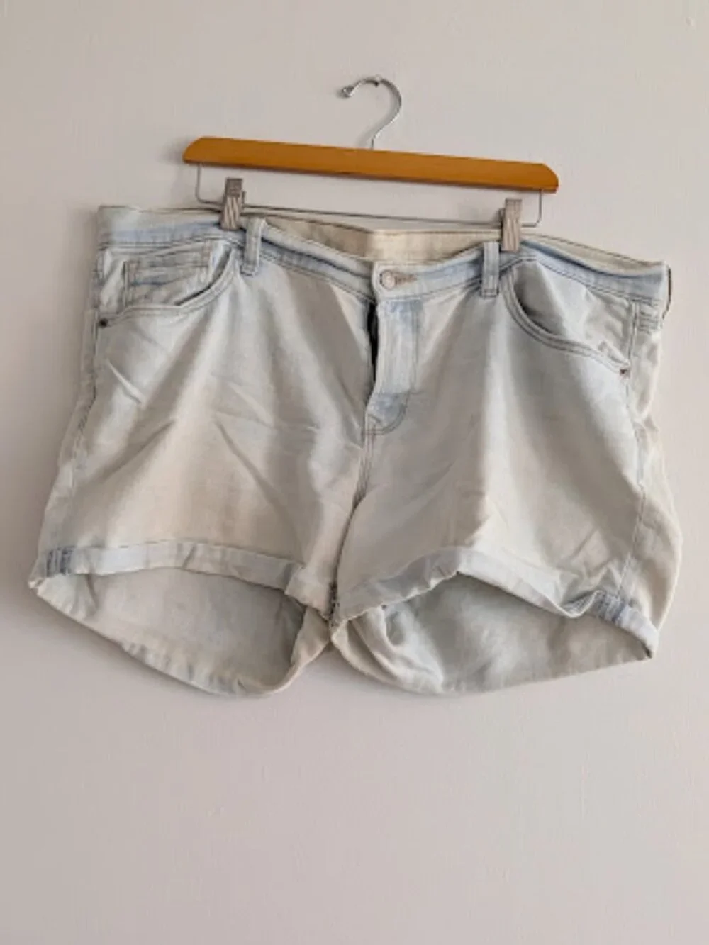 Old Navy Light Blue Bleached Out Jean Shorts Size 16